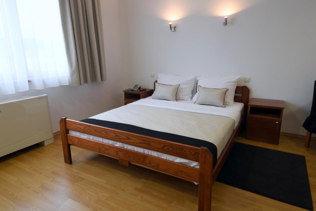 Apartments & Rooms Križevci المظهر الخارجي الصورة
